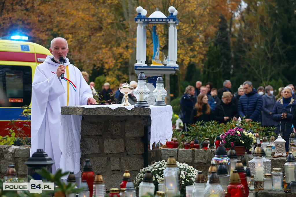 Wszystkich Świętych na polickim cmentarzu