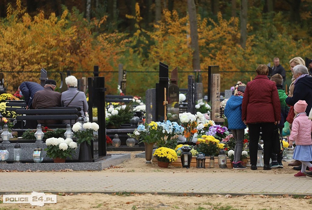 Wszystkich Świętych na polickim cmentarzu