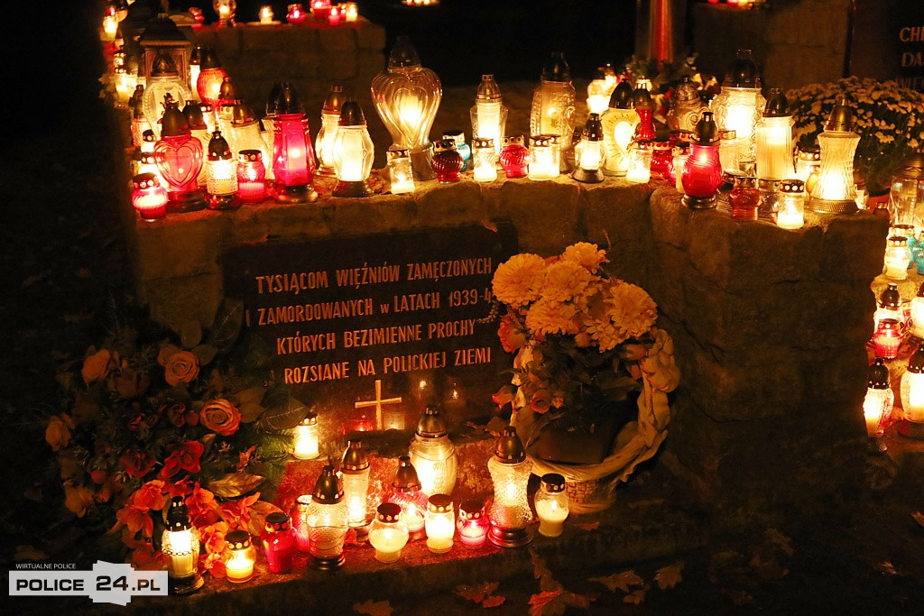 Cmentarz po zmroku skłania do zadumy i refleksji