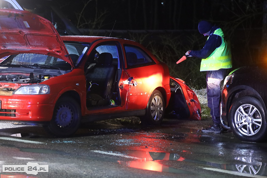 Zderzenie dwóch aut na ul. Kuźnickiej w Policach