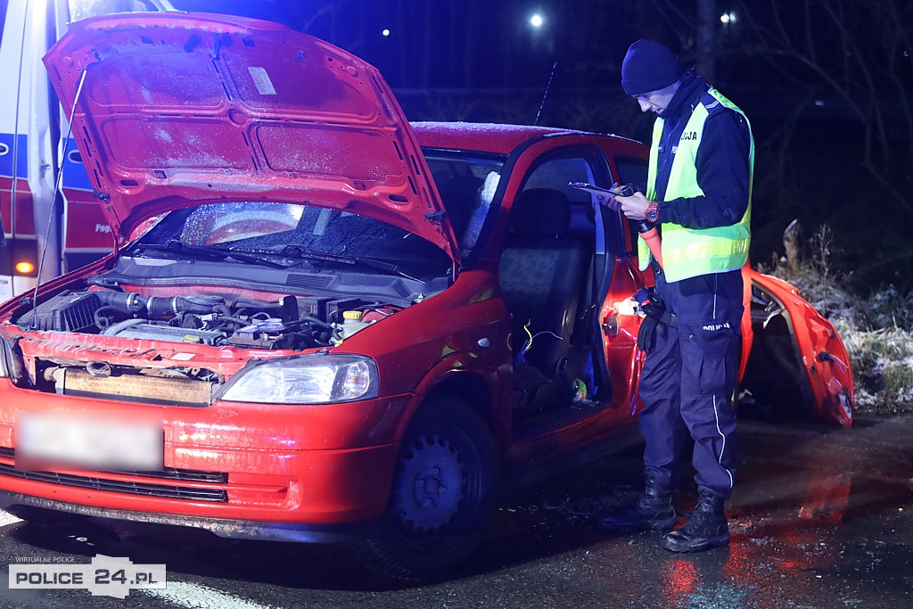 Zderzenie dwóch aut na ul. Kuźnickiej w Policach