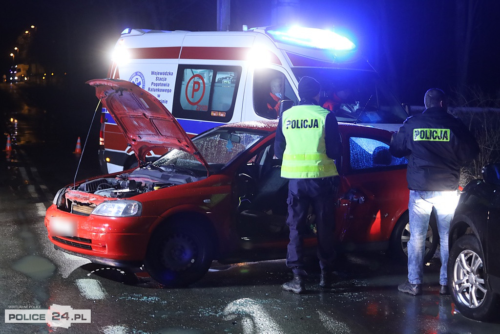 Zderzenie dwóch aut na ul. Kuźnickiej w Policach