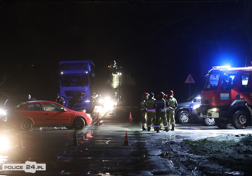 Zderzenie dwóch aut na ul. Kuźnickiej w Policach