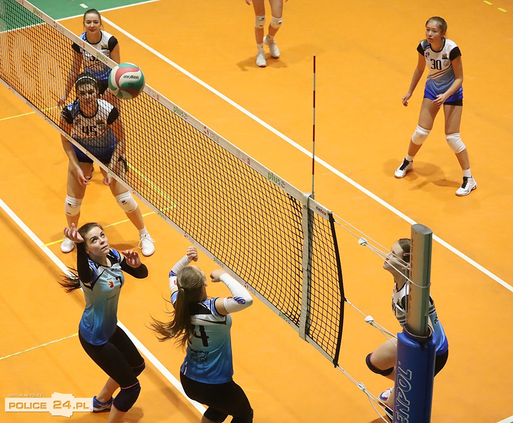 SMS Police wygrywa z PSPS Chemik Police 3:0