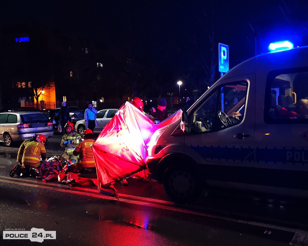 Dwie osoby potrącone na przejściu dla pieszych w Policach