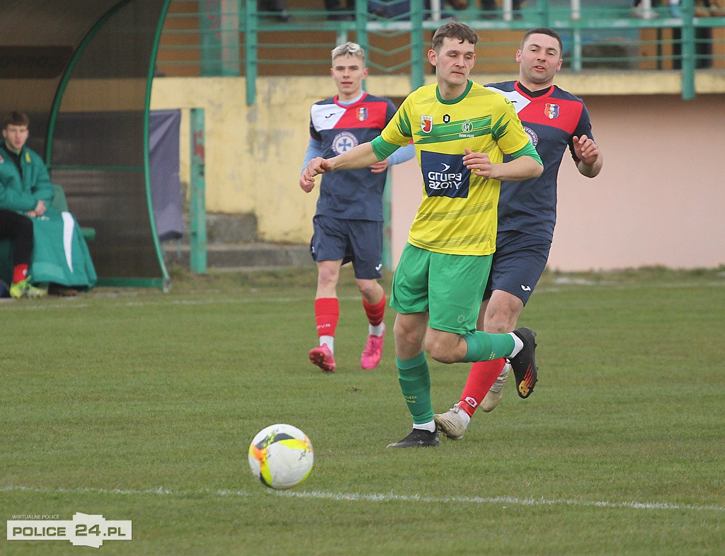 Chemik Police wygrywa z Olimpem Gościno