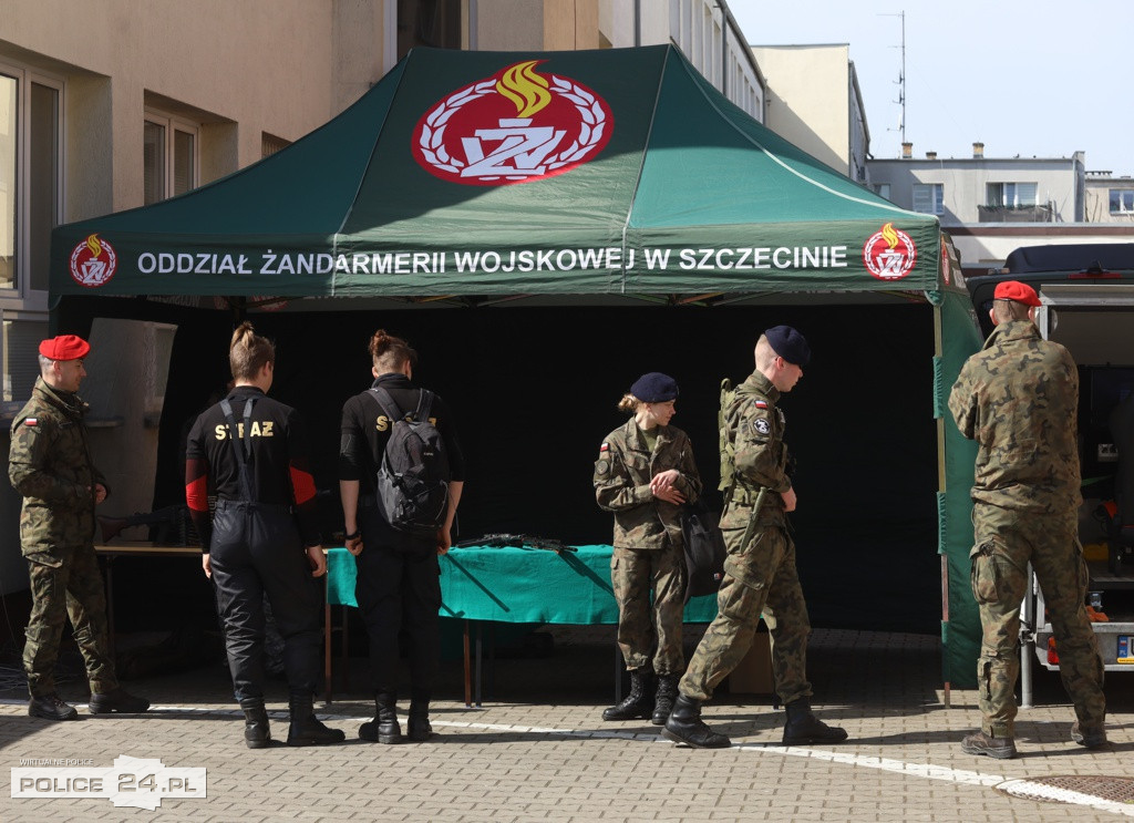 Police. Zachodniopomorski Przegląd Musztry Klas Mundurowych