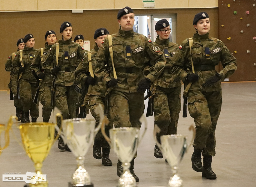 Police. Zachodniopomorski Przegląd Musztry Klas Mundurowych