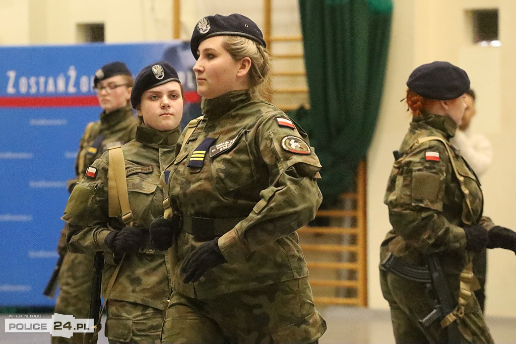 Police. Zachodniopomorski Przegląd Musztry Klas Mundurowych