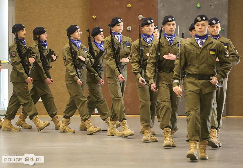 Police. Zachodniopomorski Przegląd Musztry Klas Mundurowych