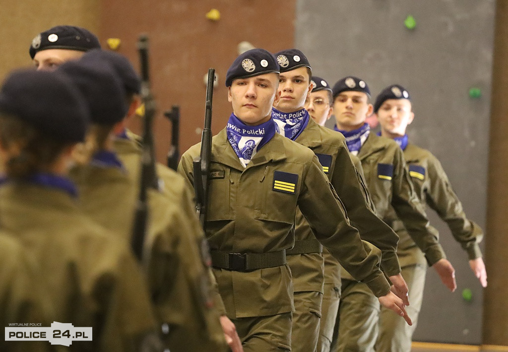 Police. Zachodniopomorski Przegląd Musztry Klas Mundurowych