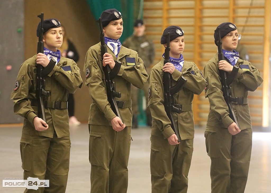 Police. Zachodniopomorski Przegląd Musztry Klas Mundurowych