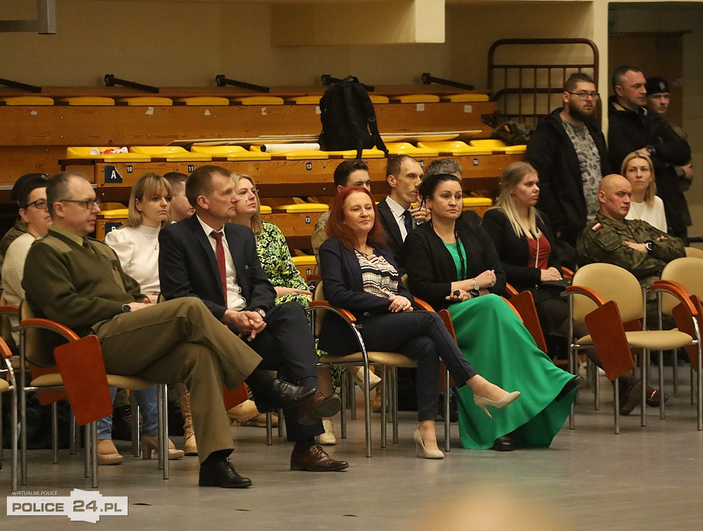 Police. Zachodniopomorski Przegląd Musztry Klas Mundurowych