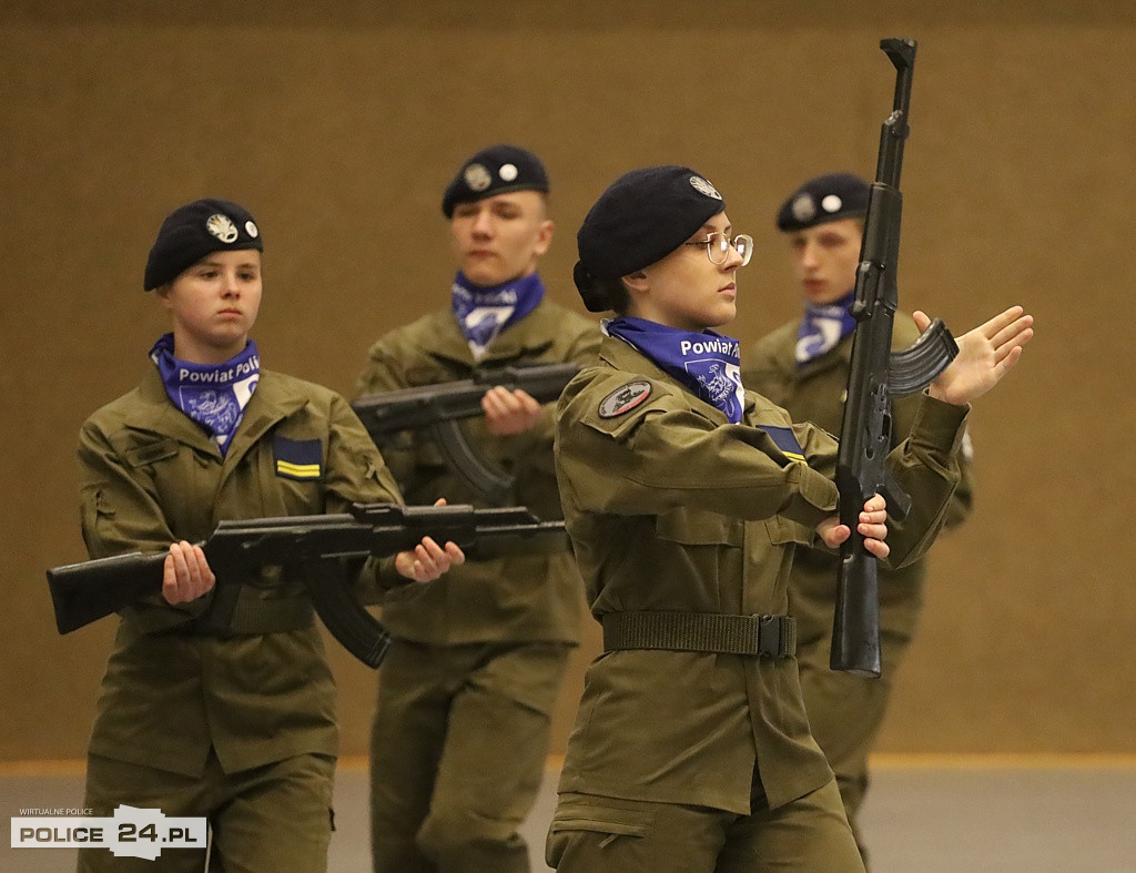 Police. Zachodniopomorski Przegląd Musztry Klas Mundurowych