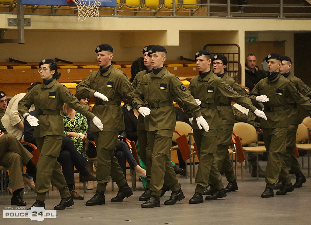 Police. Zachodniopomorski Przegląd Musztry Klas Mundurowych