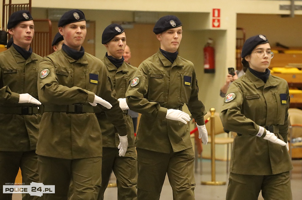 Police. Zachodniopomorski Przegląd Musztry Klas Mundurowych