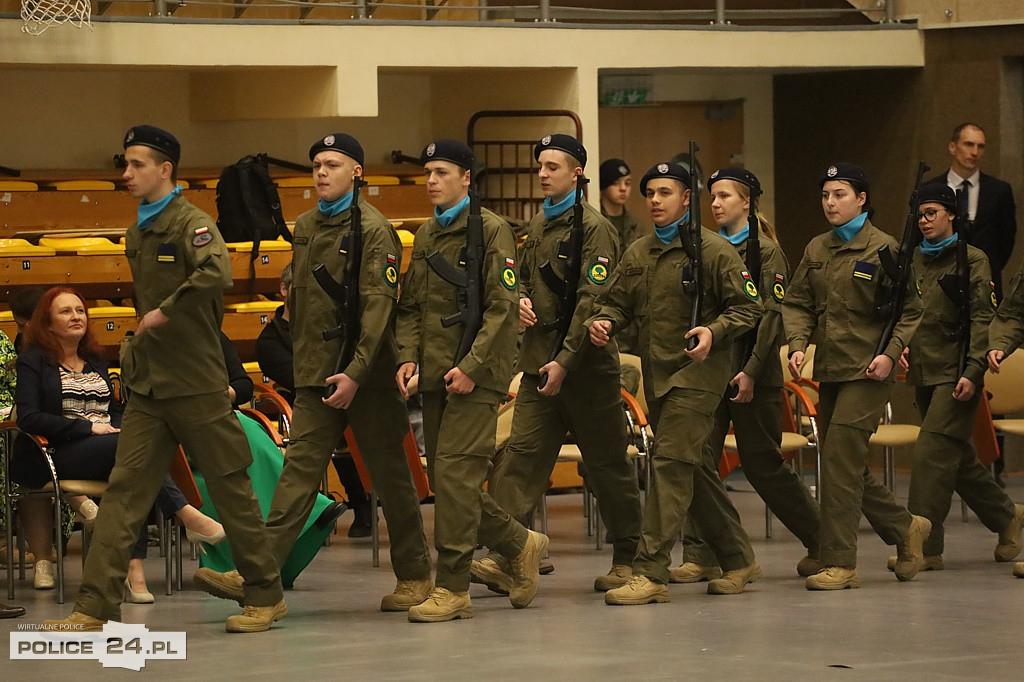 Police. Zachodniopomorski Przegląd Musztry Klas Mundurowych