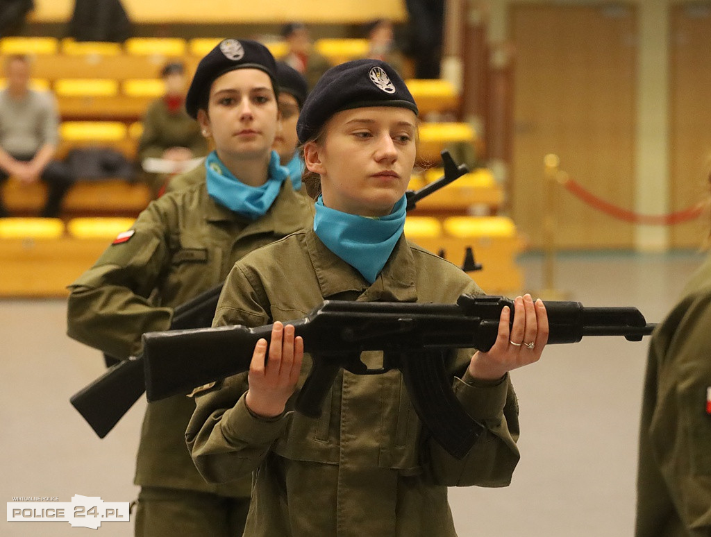 Police. Zachodniopomorski Przegląd Musztry Klas Mundurowych