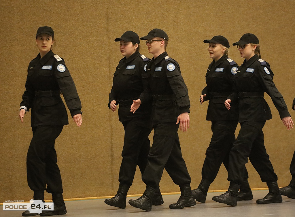 Police. Zachodniopomorski Przegląd Musztry Klas Mundurowych