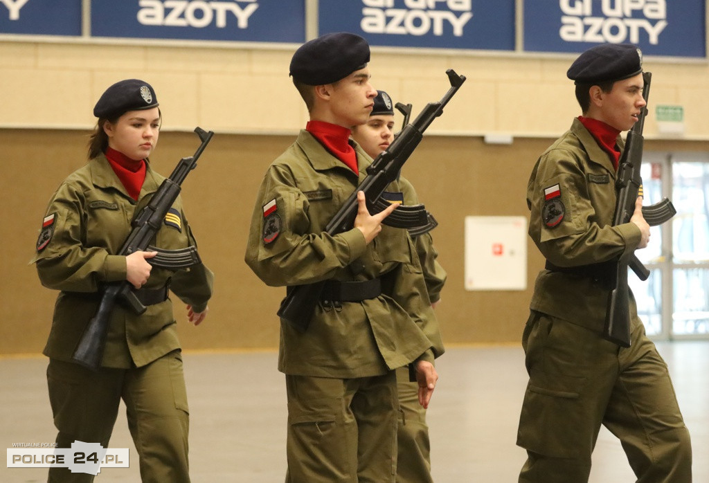 Police. Zachodniopomorski Przegląd Musztry Klas Mundurowych