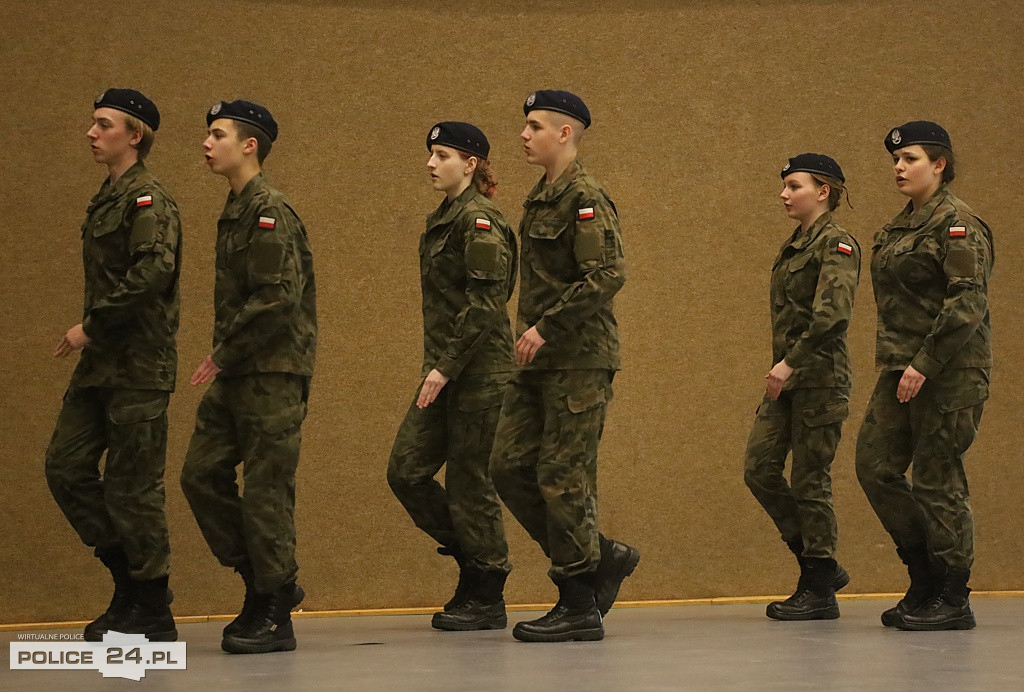 Police. Zachodniopomorski Przegląd Musztry Klas Mundurowych