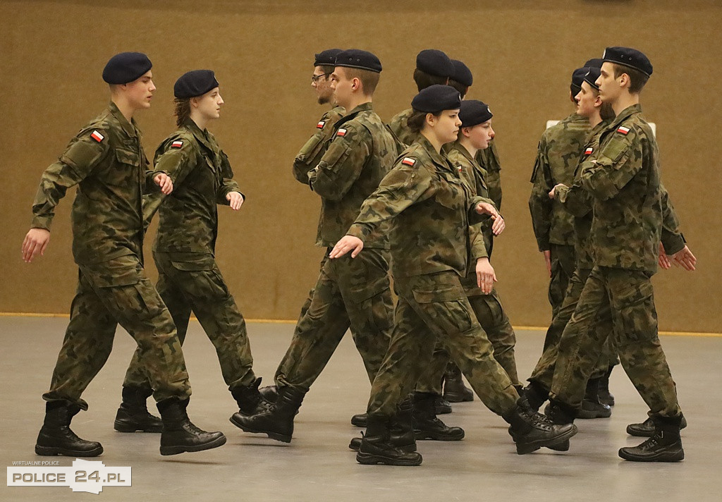 Police. Zachodniopomorski Przegląd Musztry Klas Mundurowych