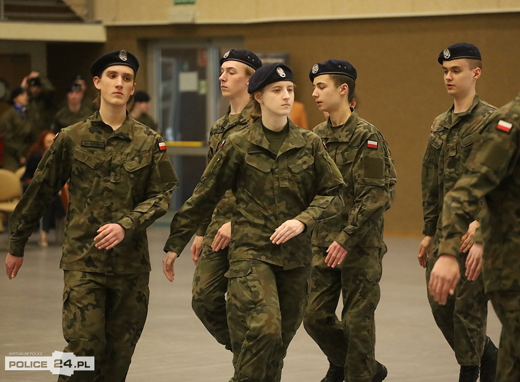 Police. Zachodniopomorski Przegląd Musztry Klas Mundurowych