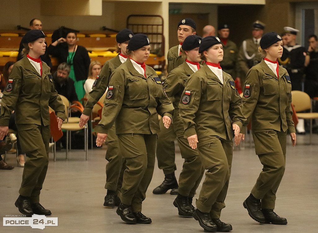 Police. Zachodniopomorski Przegląd Musztry Klas Mundurowych