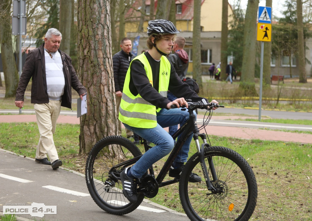 Powiatowy Turniej Wiedzy o Bezpieczeństwie w Ruchu Drogowym