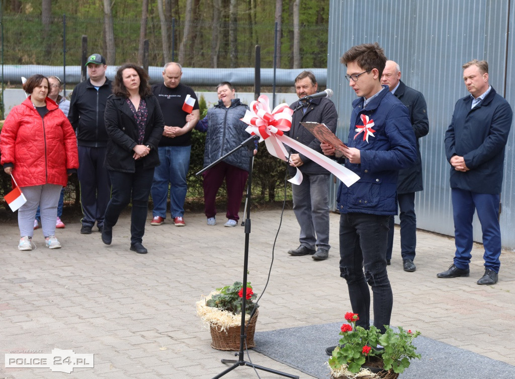 Uroczystość wciągnięcia flagi w PSONI Police