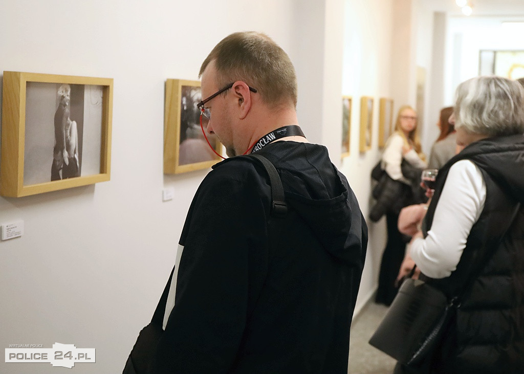 Wystawa fotografii Bogdana Dziworskiego w polickim MOK