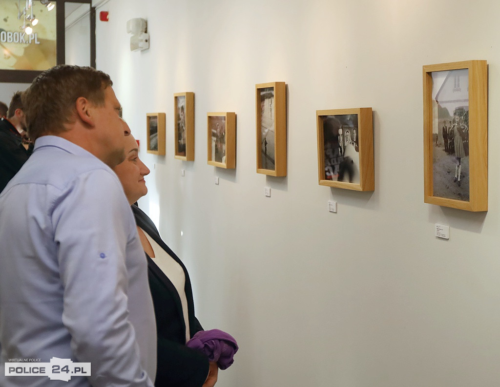 Wystawa fotografii Bogdana Dziworskiego w polickim MOK