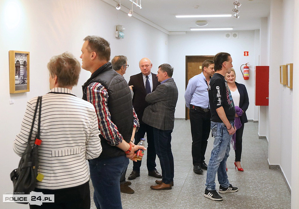 Wystawa fotografii Bogdana Dziworskiego w polickim MOK