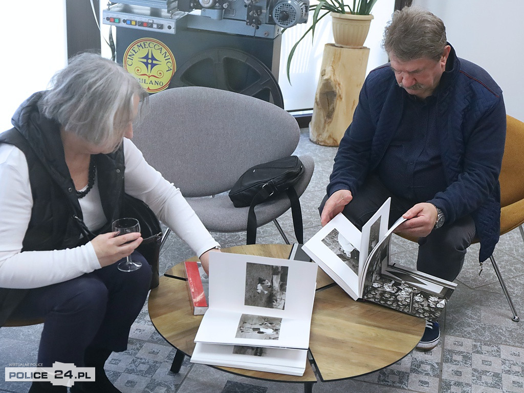 Wystawa fotografii Bogdana Dziworskiego w polickim MOK