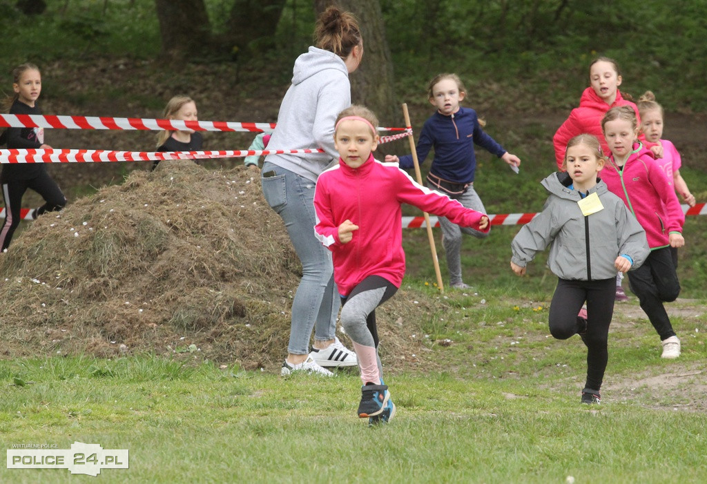 Police: Szkolna Liga Biegów Przełajowych 2021/2022 - V edycja