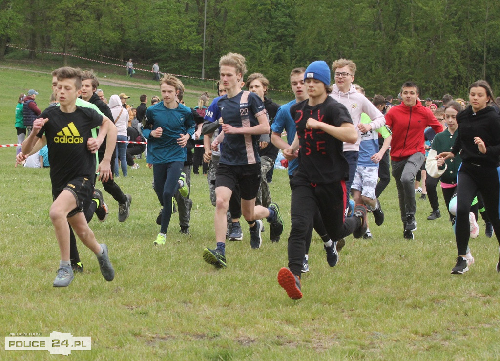 Police: Szkolna Liga Biegów Przełajowych 2021/2022 - V edycja