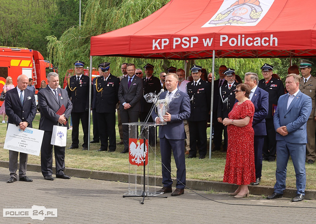 Powiatowe Obchody Dnia Strażaka w Policach