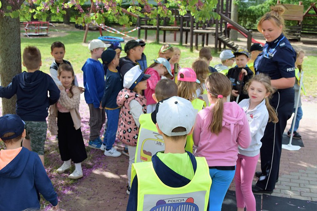 Przedszkolaki zasady ruchu drogowego znają!