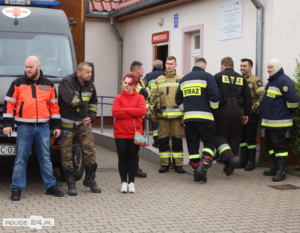 Pożar w szkole, wypadek, poród – ćwiczenia służb w Trzebieży