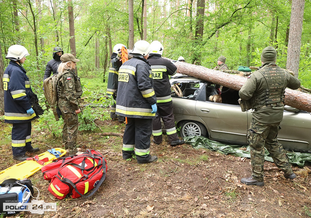 Pożar w szkole, wypadek, poród – ćwiczenia służb w Trzebieży