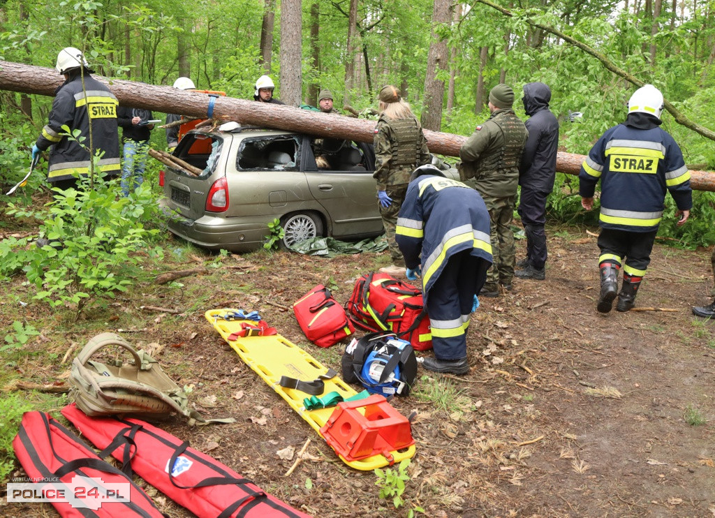 Pożar w szkole, wypadek, poród – ćwiczenia służb w Trzebieży