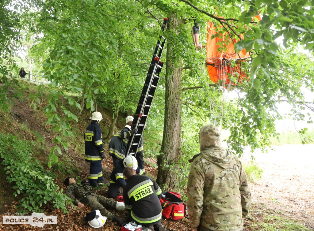 Pożar w szkole, wypadek, poród – ćwiczenia służb w Trzebieży
