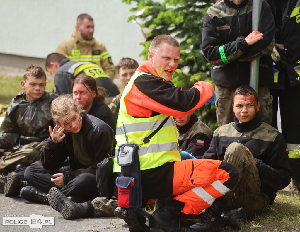 Pożar w szkole, wypadek, poród – ćwiczenia służb w Trzebieży