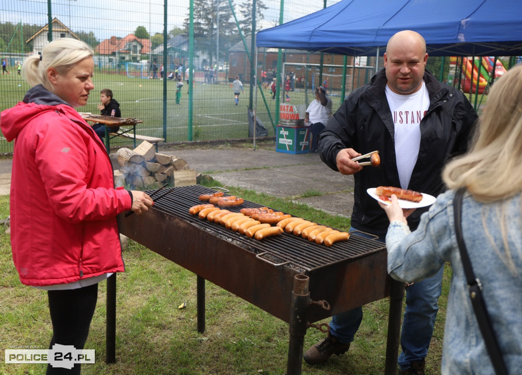 Turniej Piłki Nożnej Mini Cup 2022 i festyn w Niekłończycy