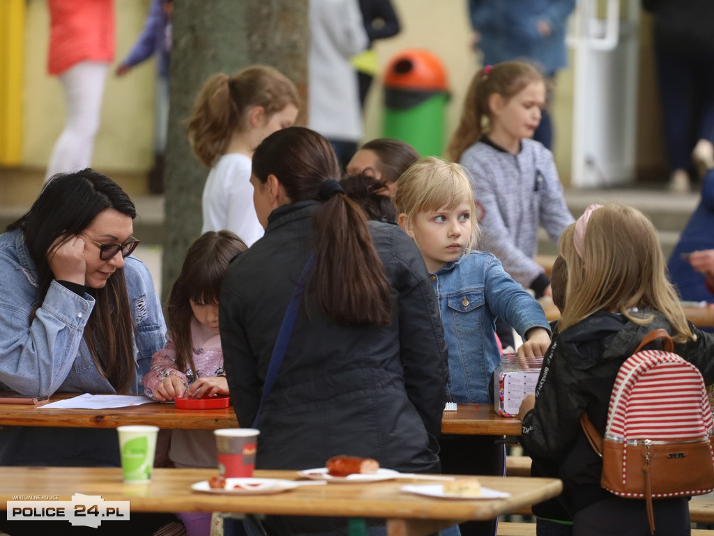 Turniej Piłki Nożnej Mini Cup 2022 i festyn w Niekłończycy