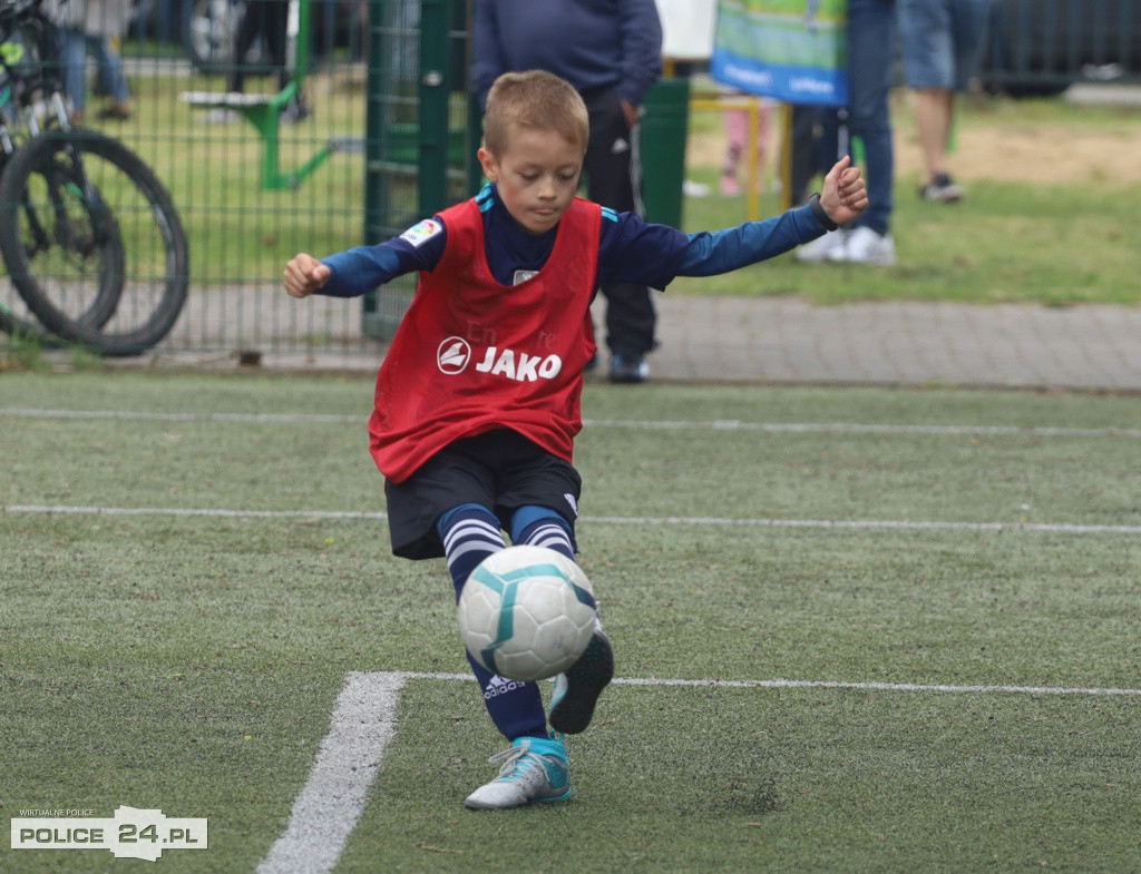 Turniej Piłki Nożnej Mini Cup 2022 i festyn w Niekłończycy