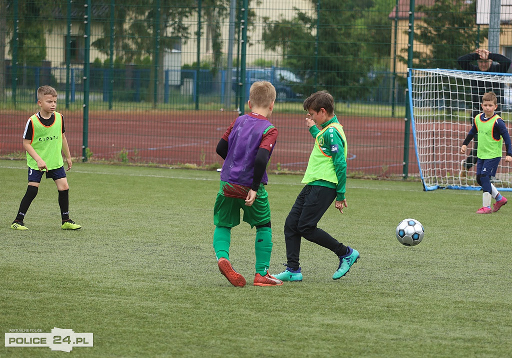 Turniej Piłki Nożnej Mini Cup 2022 i festyn w Niekłończycy