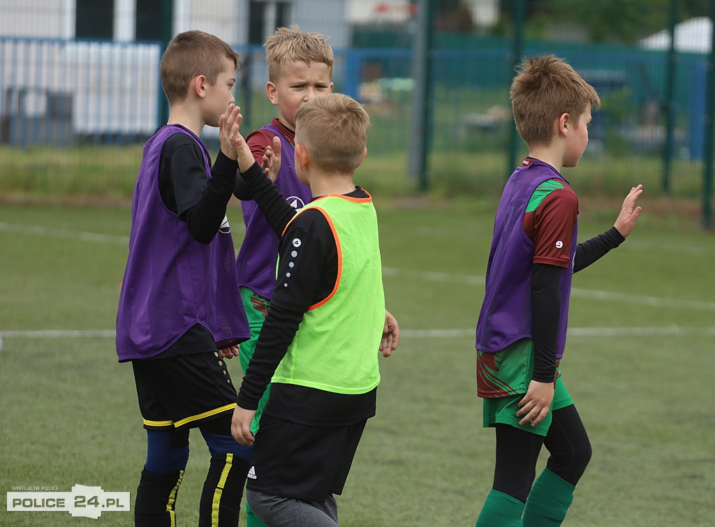Turniej Piłki Nożnej Mini Cup 2022 i festyn w Niekłończycy
