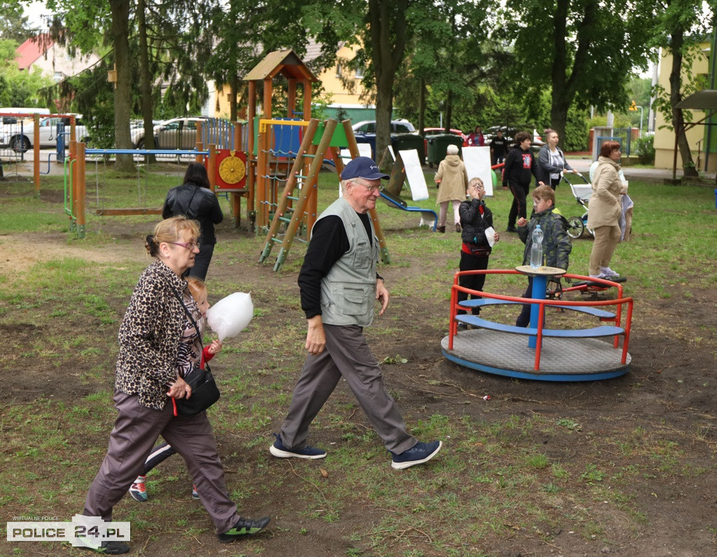 Turniej Piłki Nożnej Mini Cup 2022 i festyn w Niekłończycy