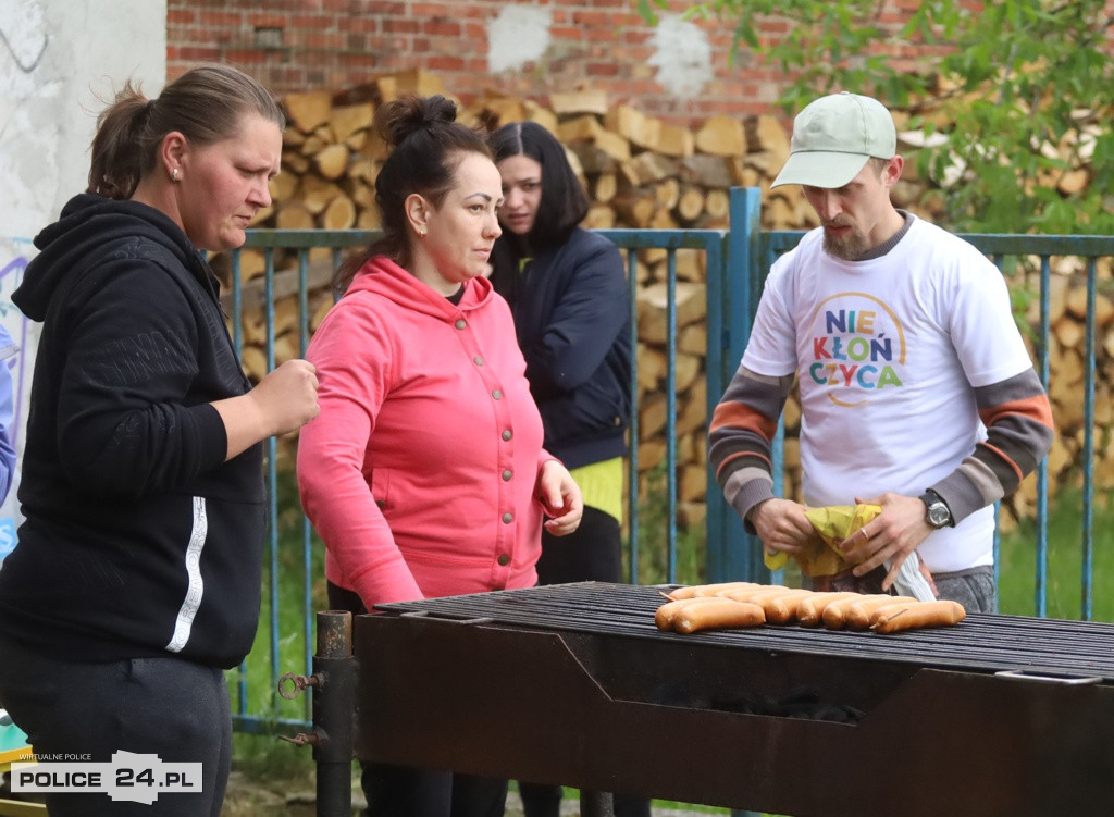 Turniej Piłki Nożnej Mini Cup 2022 i festyn w Niekłończycy